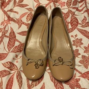 Tory Burch Reva Nude Patent Leather Heels 8.5
